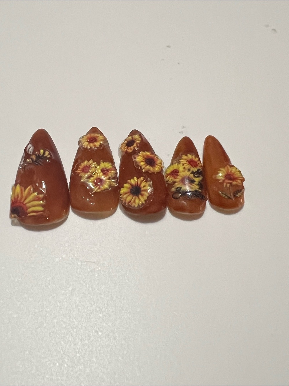 Sunflower Amber Press-On Nails - Amber & Yellow